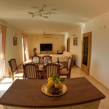Apartments Mira Kaštela Extérieur photo
